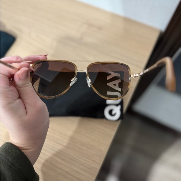 Quay Brown Women’s Sunglasses - Picture 2 of 3